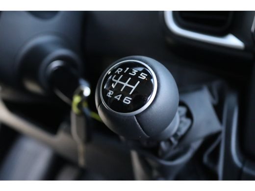 Peugeot Boxer 2.2 BlueHDi 140 S&S L3H2 3.5t | Cruise Control | Betimmering | Full-LED | Camera | Climate | Navi... ActivLease financial lease