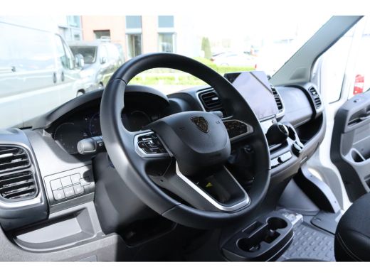 Peugeot Boxer 2.2 BlueHDi 140 S&S L3H2 3.5t | Cruise Control | Betimmering | Full-LED | Camera | Climate | Navi... ActivLease financial lease