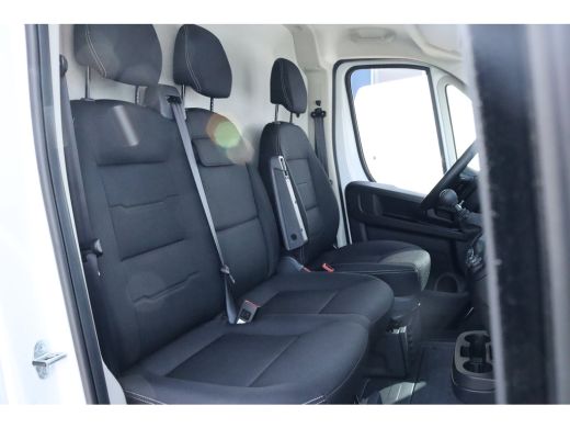 Peugeot Boxer 2.2 BlueHDi 140 S&S L3H2 3.5t | Cruise Control | Betimmering | Full-LED | Camera | Climate | Navi... ActivLease financial lease