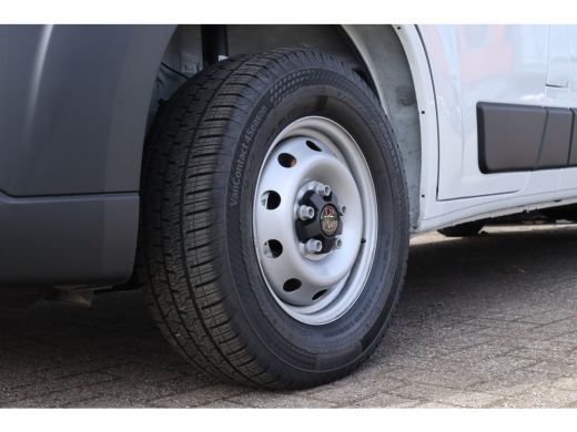 Peugeot Boxer 2.2 BlueHDi 140 S&S L3H2 3.5t | Cruise Control | Betimmering | Full-LED | Camera | Climate | Navi... ActivLease financial lease