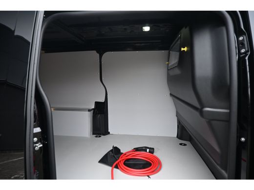 Peugeot e-Expert EV L3 75kWh 3 Fase DEMO-DEAL! | Betimmering | Navigatie | Dodehoek-Detectie | Achteruitrijcamera ... ActivLease financial lease