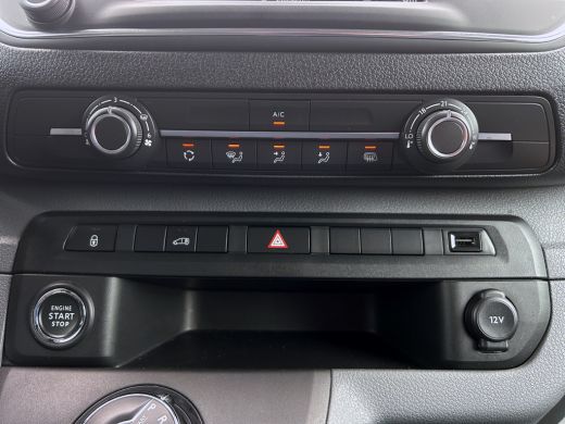 Peugeot Expert 2.0 BlueHDI 120 Standard Asphalt | Cruise Control | Camera | Navi | Bluetooth | | Achteruitrijcam... ActivLease financial lease