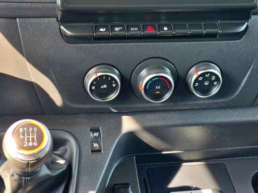 Renault Master T35 2.3 dCi Lowliner - 145 Pk - Euro 6 - Airco - Cruise Control - ParkeerCamera ActivLease financial lease