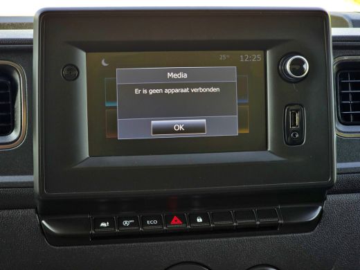 Renault Master T35 2.3 dCi Lowliner - 145 Pk - Euro 6 - Airco - Cruise Control - ParkeerCamera ActivLease financial lease