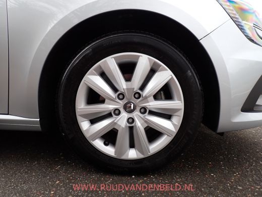 Renault M&eacute;gane Estate Estate 1.3 TCe Business Zen !! AUTOMAAT !! / TREKHAAK / CARPLAY / NAVI ActivLease financial lease