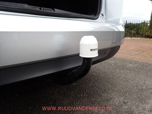 Renault M&eacute;gane Estate Estate 1.3 TCe Business Zen !! AUTOMAAT !! / TREKHAAK / CARPLAY / NAVI ActivLease financial lease