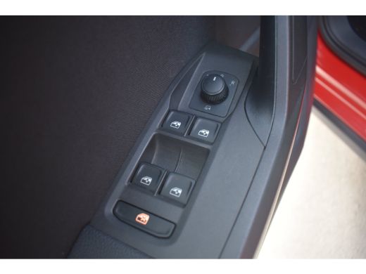 Seat Arona 1.0 TSI 110PK FR Business Intense DSG | TREKHAAK | CAMERA | ADAPT. CRUISE | APP. CONNECT | AIRCO ... ActivLease financial lease