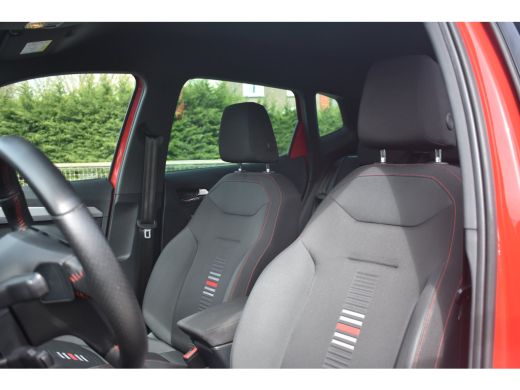 Seat Arona 1.0 TSI 110PK FR Business Intense DSG | TREKHAAK | CAMERA | ADAPT. CRUISE | APP. CONNECT | AIRCO ... ActivLease financial lease