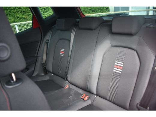 Seat Arona 1.0 TSI 110PK FR Business Intense DSG | TREKHAAK | CAMERA | ADAPT. CRUISE | APP. CONNECT | AIRCO ... ActivLease financial lease