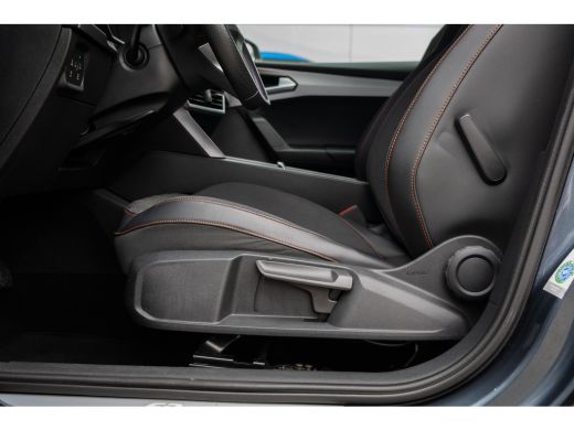 Seat Leon 1.4 TSI eHybrid PHEV FR Business Intense 204PK | Stoel+stuur verwarming | Apple Carplay/Android A... ActivLease financial lease