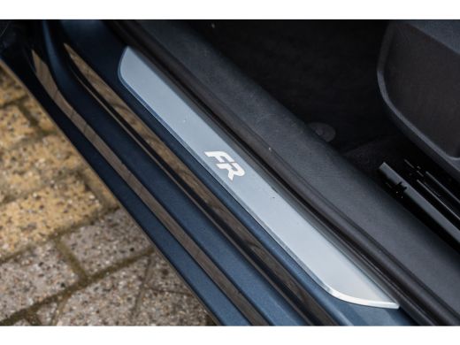 Seat Leon 1.4 TSI eHybrid PHEV FR Business Intense 204PK | Stoel+stuur verwarming | Apple Carplay/Android A... ActivLease financial lease