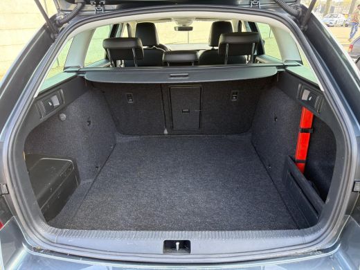 Skoda Octavia Combi 1.5 TSI Greentech Business Edition Plus | Achteruitrijcamera | Navigatie | Automaat | ActivLease financial lease