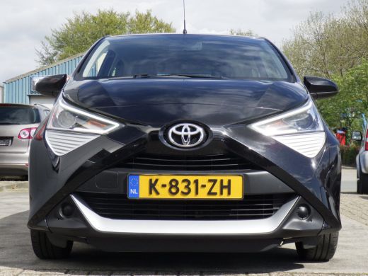 Toyota Aygo 1.0 VVT-i x-play Airco, Carplay, 5 DRS, NL/NAP! ActivLease financial lease