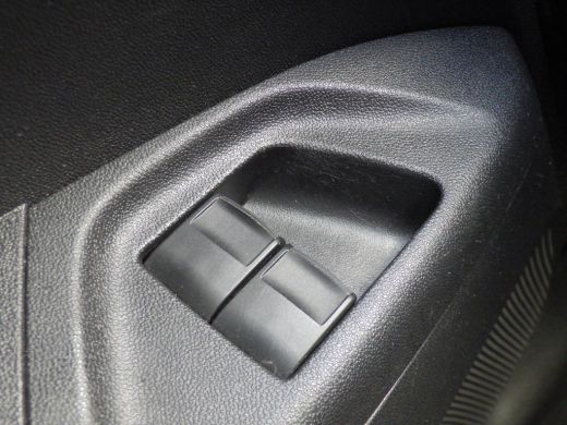 Toyota Aygo 1.0 VVT-i x-play Airco, Carplay, 5 DRS, NL/NAP! ActivLease financial lease