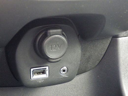 Toyota Aygo 1.0 VVT-i x-play Airco, Carplay, 5 DRS, NL/NAP! ActivLease financial lease