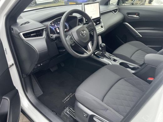 Toyota Corolla Cross Hybrid 200 Dynamic | Navigatie | Apple CarPlay/Android auto | Achteruitrijcamera | Stoel en Stuur... ActivLease financial lease