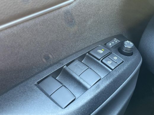 Toyota Yaris Cross 1.5 Hybrid 130 First Editon Comfort Pack **DODE HOEK DETECTIE/ NAVIGATIE/ GARANTIE** ActivLease financial lease