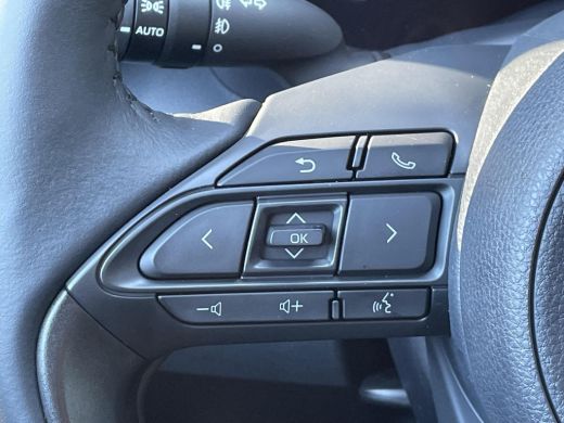 Toyota Yaris Cross 1.5 Hybrid 130 First Editon Comfort Pack **DODE HOEK DETECTIE/ NAVIGATIE/ GARANTIE** ActivLease financial lease