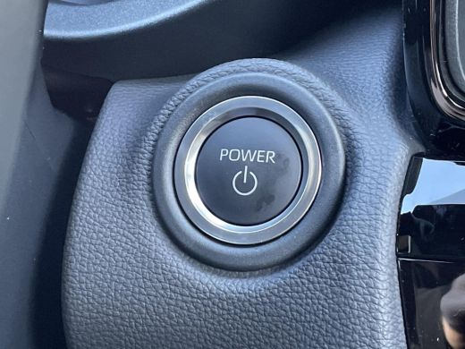 Toyota Yaris Cross 1.5 Hybrid 130 First Editon Comfort Pack **DODE HOEK DETECTIE/ NAVIGATIE/ GARANTIE** ActivLease financial lease