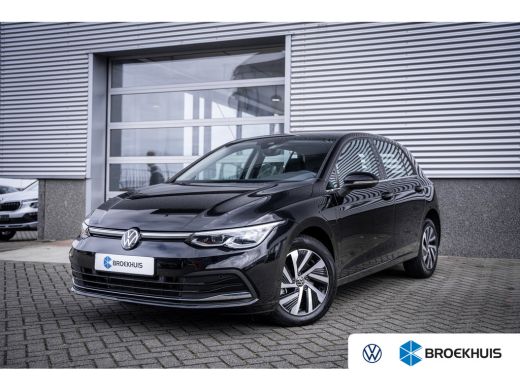 Volkswagen Golf 1.4 eHybrid Style | Achteruitrijcamera | Cruise control adaptief met Stop&Go en stuurhulp | Licht...