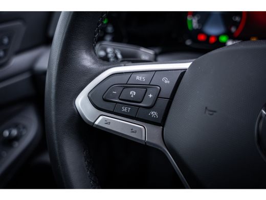Volkswagen Golf 1.4 eHybrid Style | Achteruitrijcamera | Cruise control adaptief met Stop&Go en stuurhulp | Licht... ActivLease financial lease