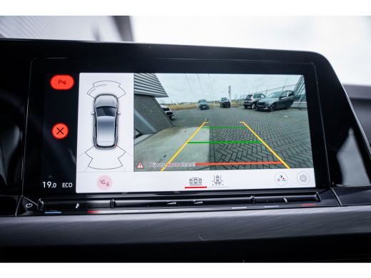 Volkswagen Golf 1.4 eHybrid Style | Achteruitrijcamera | Cruise control adaptief met Stop&Go en stuurhulp | Licht... ActivLease financial lease