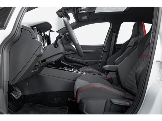 Volkswagen Golf 2.0 TSI 300pk GTI Clubsport | Panorama | Akrapovic | Harman Kardon | HUD | ActivLease financial lease