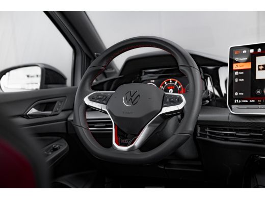 Volkswagen Golf 2.0 TSI 300pk GTI Clubsport | Panorama | Akrapovic | Harman Kardon | HUD | ActivLease financial lease