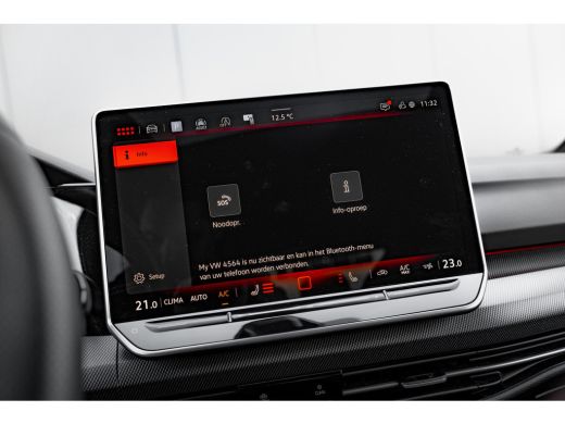 Volkswagen Golf 2.0 TSI 300pk GTI Clubsport | Panorama | Akrapovic | Harman Kardon | HUD | ActivLease financial lease