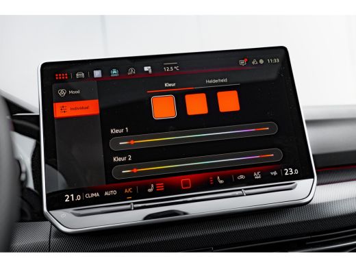 Volkswagen Golf 2.0 TSI 300pk GTI Clubsport | Panorama | Akrapovic | Harman Kardon | HUD | ActivLease financial lease