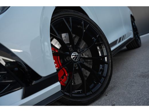 Volkswagen Golf 2.0 TSI 300pk GTI Clubsport | Panorama | Akrapovic | Harman Kardon | HUD | ActivLease financial lease