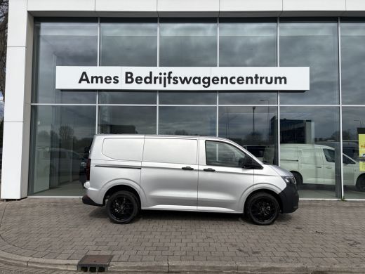 Volkswagen Transporter 2.0 TDI L1H1 Life | 150pk Hand | Zwarte 19 inch velgen | App connect | 3 Zits ActivLease financial lease