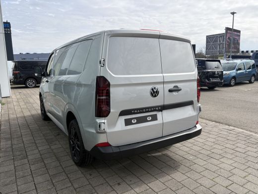Volkswagen Transporter 2.0 TDI L1H1 Life | 150pk Hand | Zwarte 19 inch velgen | App connect | 3 Zits ActivLease financial lease