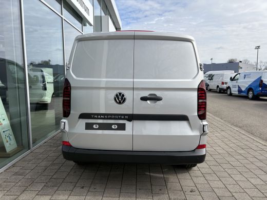 Volkswagen Transporter 2.0 TDI L1H1 Life | 150pk Hand | Zwarte 19 inch velgen | App connect | 3 Zits ActivLease financial lease