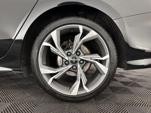 Audi A3 Limousine 30 TFSI S-Line Edition (INCL-BTW) Aut. *PANO | LEATHER-FABRIC | FULL-LED | AMBIENTLIGHT... ActivLease financial lease