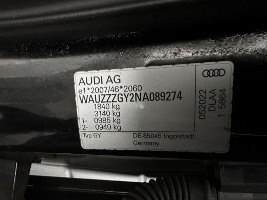 Audi A3 Limousine 30 TFSI S-Line Edition (INCL-BTW) Aut. *PANO | LEATHER-FABRIC | FULL-LED | AMBIENTLIGHT... ActivLease financial lease