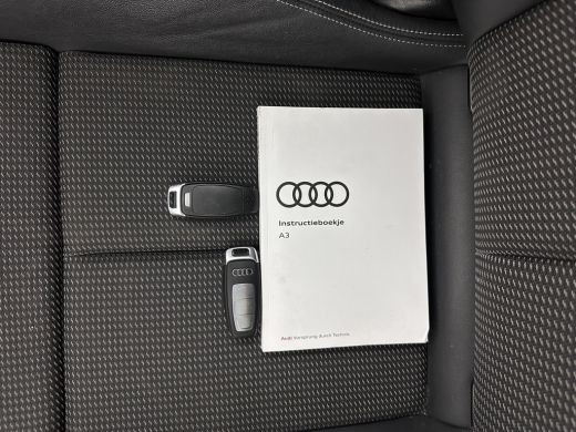 Audi A3 Limousine 30 TFSI S-Line Edition (INCL-BTW) Aut. *PANO | LEATHER-FABRIC | FULL-LED | AMBIENTLIGHT... ActivLease financial lease