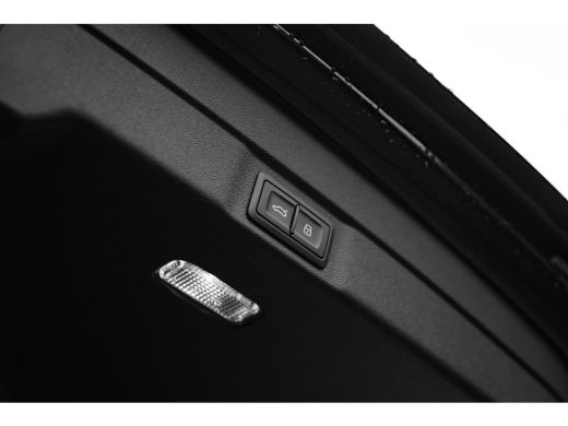 Audi A6 Avant S edition | Adaptive cruise control | Airconditioning 4-zones | Audi sound system ActivLease financial lease