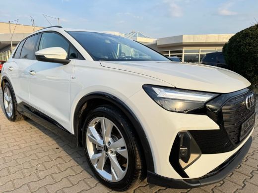 Audi Q4 e-tron 40 S-LINE 82 kWh (150kW/204pk) ** LED, NAVI+, HuD, TREKH, ADAPT. CRUISE, 20-inch LMV ** 1e EIG - ... ActivLease financial lease