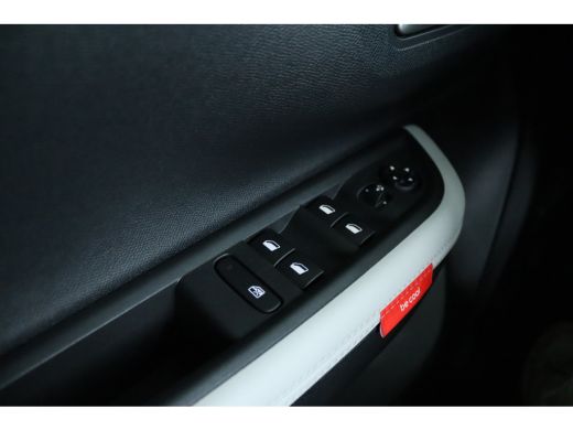 Citroën C3 1.2 Hybrid Max | 8 Jaar Garantie | Cruise Control | Camera | Navigatie | Climate | Getint Glas | ... ActivLease financial lease