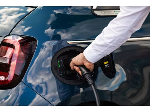 Fiat 500 3+1 Icon 42 kWh 94,12% SOH ActivLease financial lease