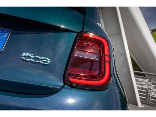 Fiat 500 3+1 Icon 42 kWh 94,12% SOH ActivLease financial lease