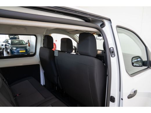 Fiat E-Scudo 75kWh 9 Persoons | 11 kW lader | 2 zitplaatsen rechtsvoor | Achterdeuren met ruiten ActivLease financial lease