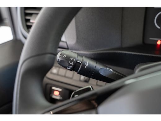 Fiat E-Scudo 75kWh 9 Persoons | 11 kW lader | 2 zitplaatsen rechtsvoor | Achterdeuren met ruiten ActivLease financial lease