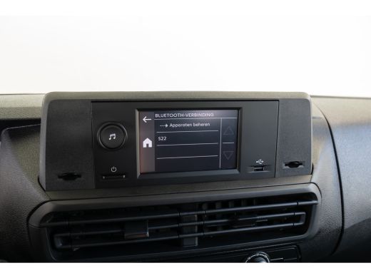 Fiat E-Scudo 75kWh 9 Persoons | 11 kW lader | 2 zitplaatsen rechtsvoor | Achterdeuren met ruiten ActivLease financial lease