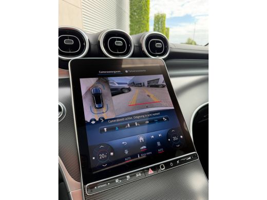 Mercedes-Benz GLC 400e 4MATIC AMG Line ACC-Pano-Head up-Trekhaak-20"-Keyless ActivLease financial lease