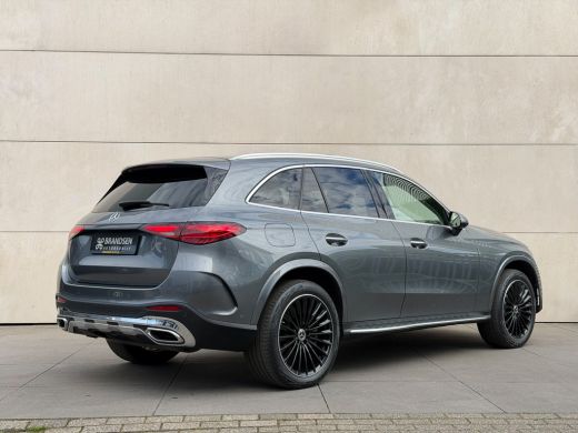 Mercedes-Benz GLC 400e 4MATIC AMG Line ACC-Pano-Head up-Trekhaak-20"-Keyless ActivLease financial lease