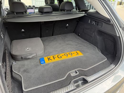 Mercedes-Benz GLC 400e 4MATIC AMG Line ACC-Pano-Head up-Trekhaak-20"-Keyless ActivLease financial lease