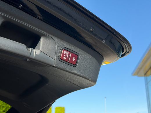 Mercedes-Benz GLE 400 d 4MATIC AMG Premium Plus Pano-ACC-22"-Head up-Soft close-Trekhaak-Burmester ActivLease financial lease