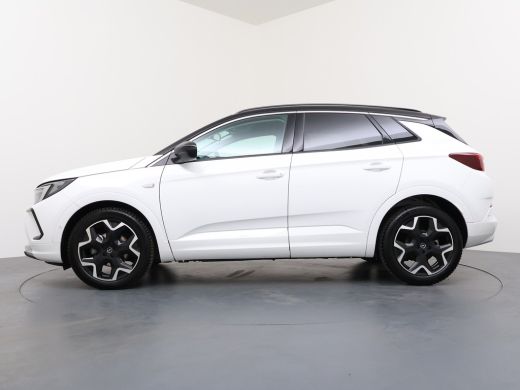 Opel Grandland 1.2 Turbo Ultimate | Achteruitrijcamera | Alcantara bekleding | Apple Carplay/Android Auto|telefo... ActivLease financial lease